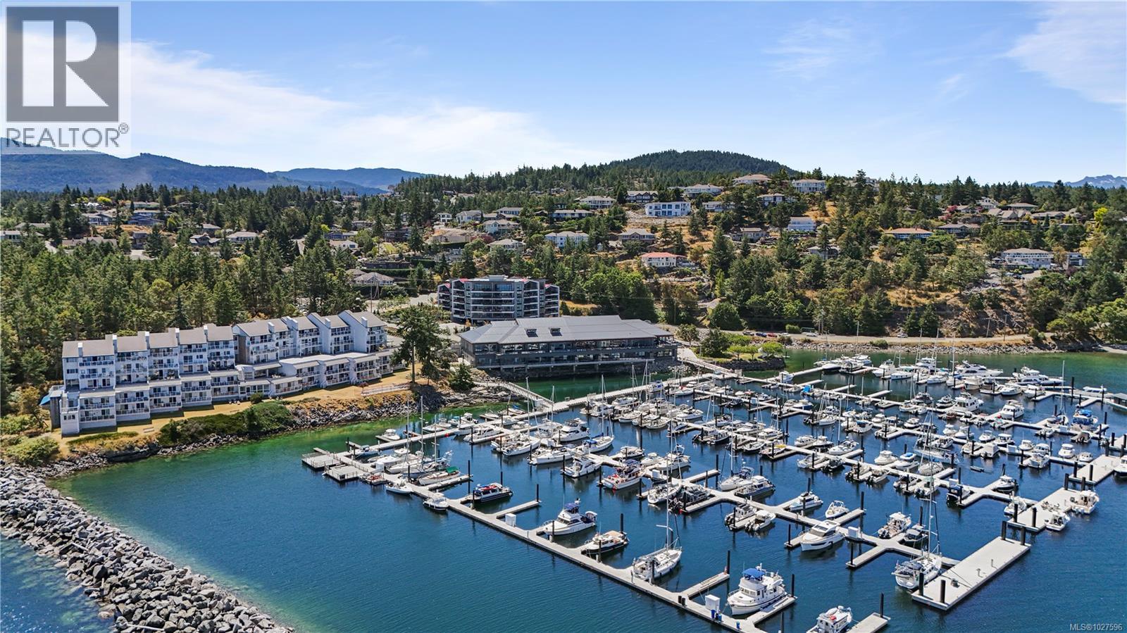 604 3529 Dolphin Dr, Nanoose Bay