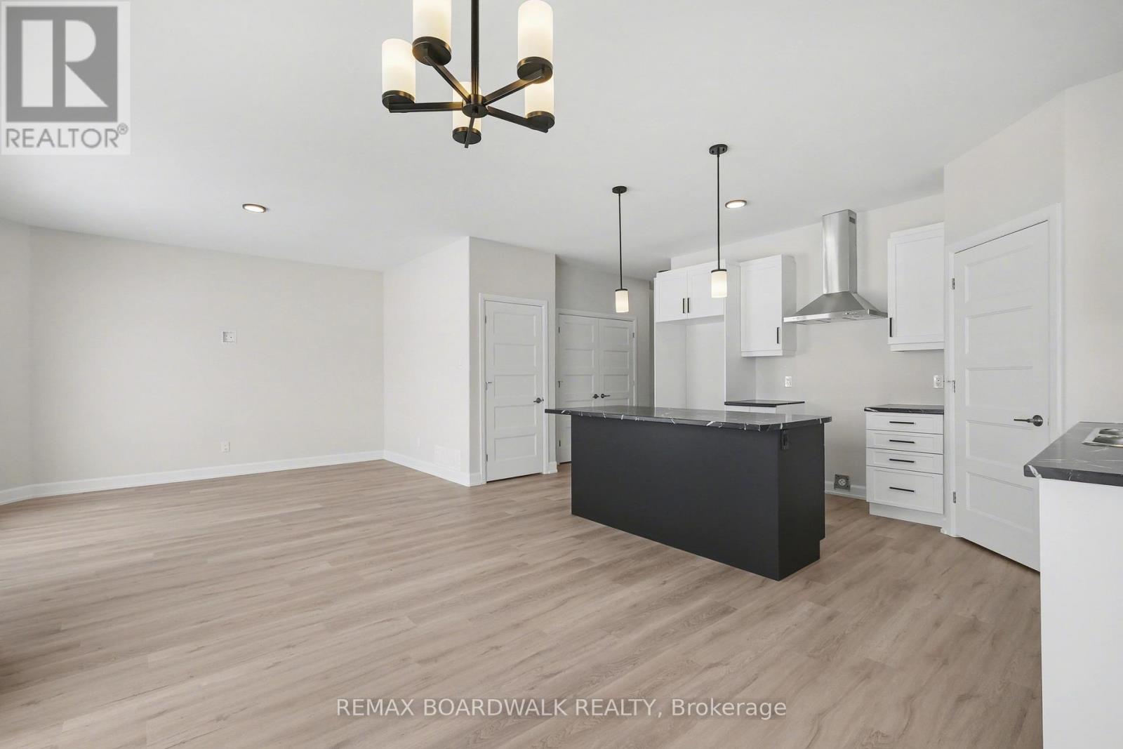 967 CHABLIS CRESCENT - 5