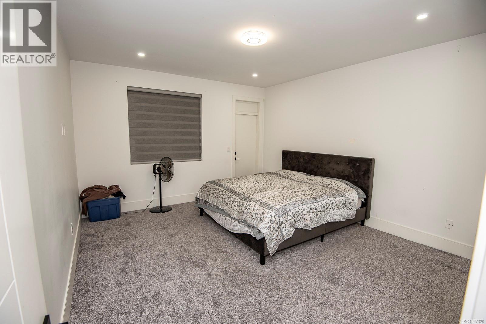  146 Cadillac Avenue, Saanich