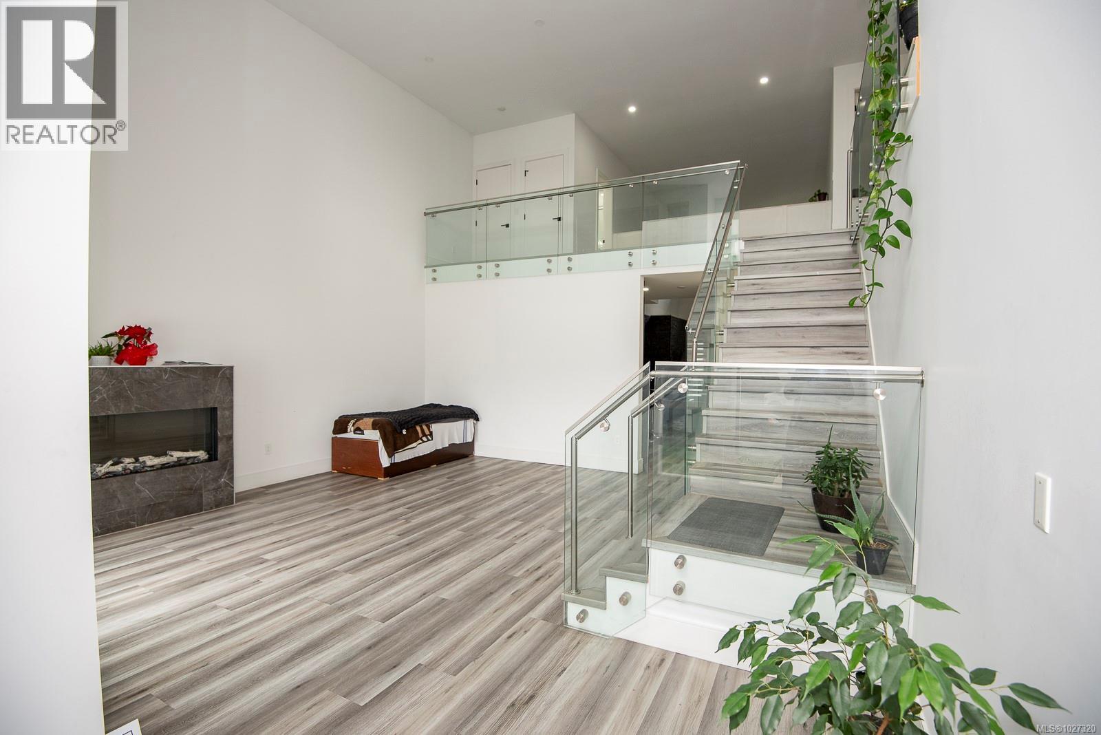  146 Cadillac Avenue, Saanich