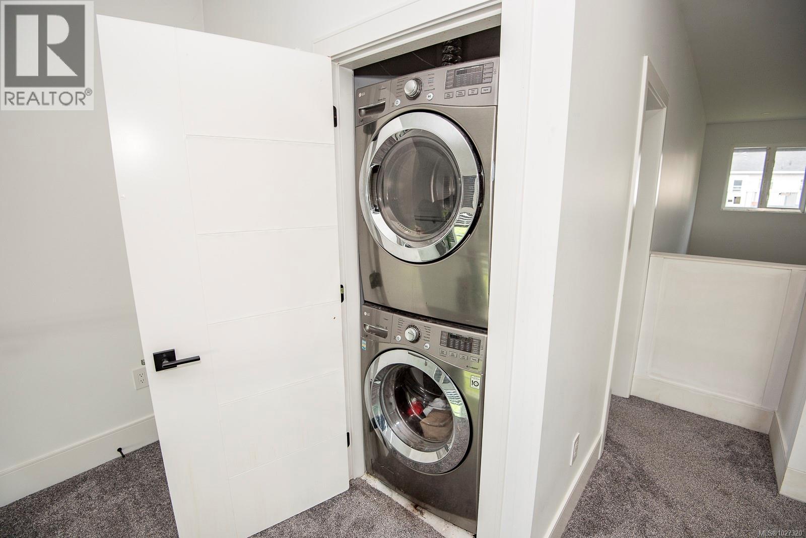  146 Cadillac Avenue, Saanich