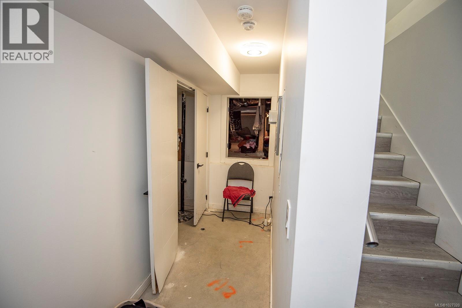  146 Cadillac Avenue, Saanich