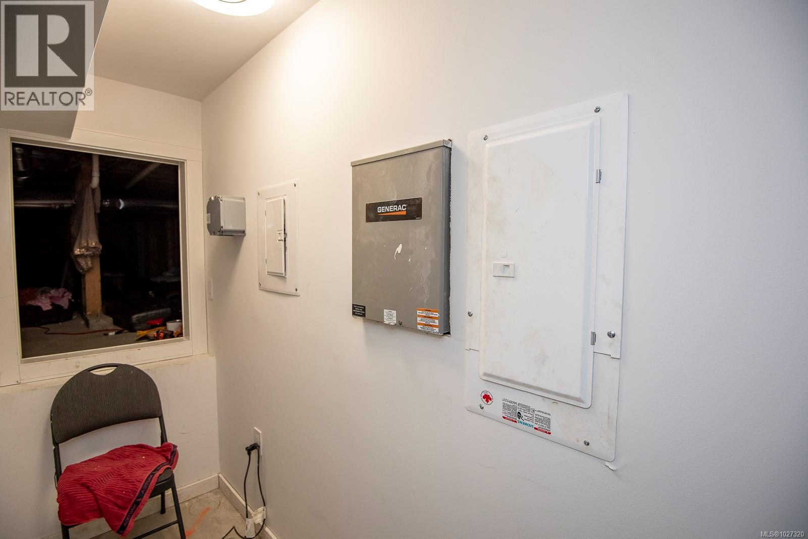  146 Cadillac Avenue, Saanich