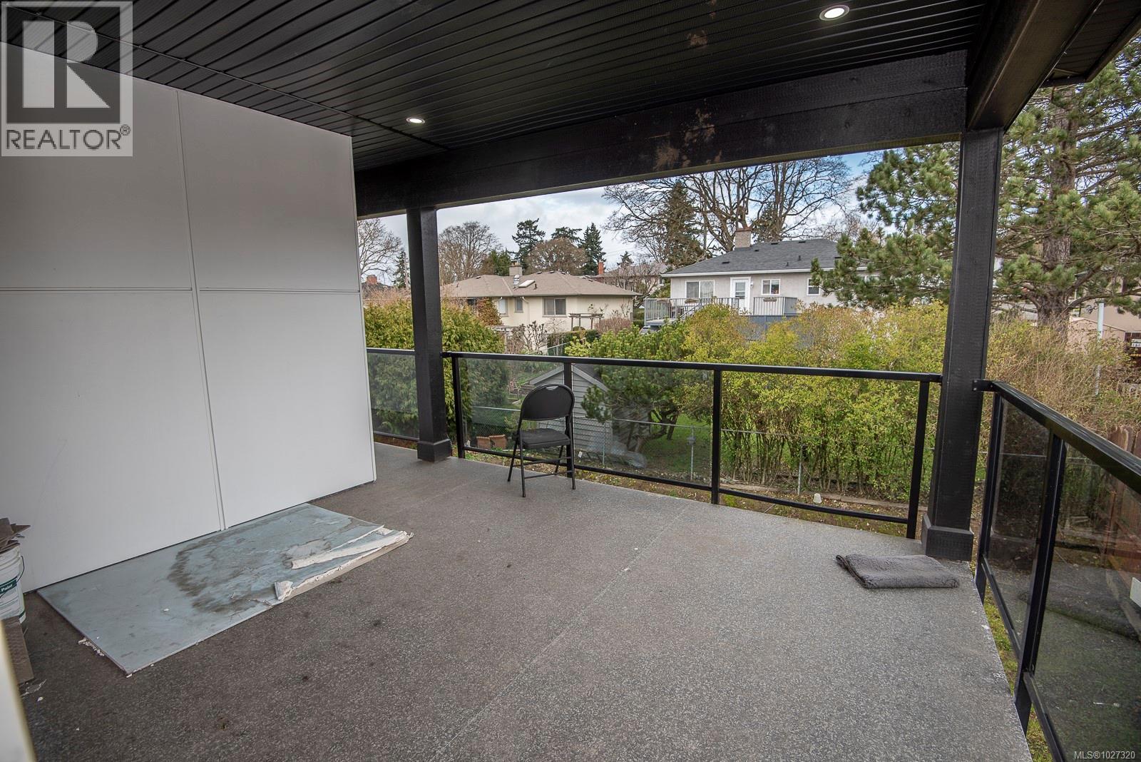  146 Cadillac Avenue, Saanich