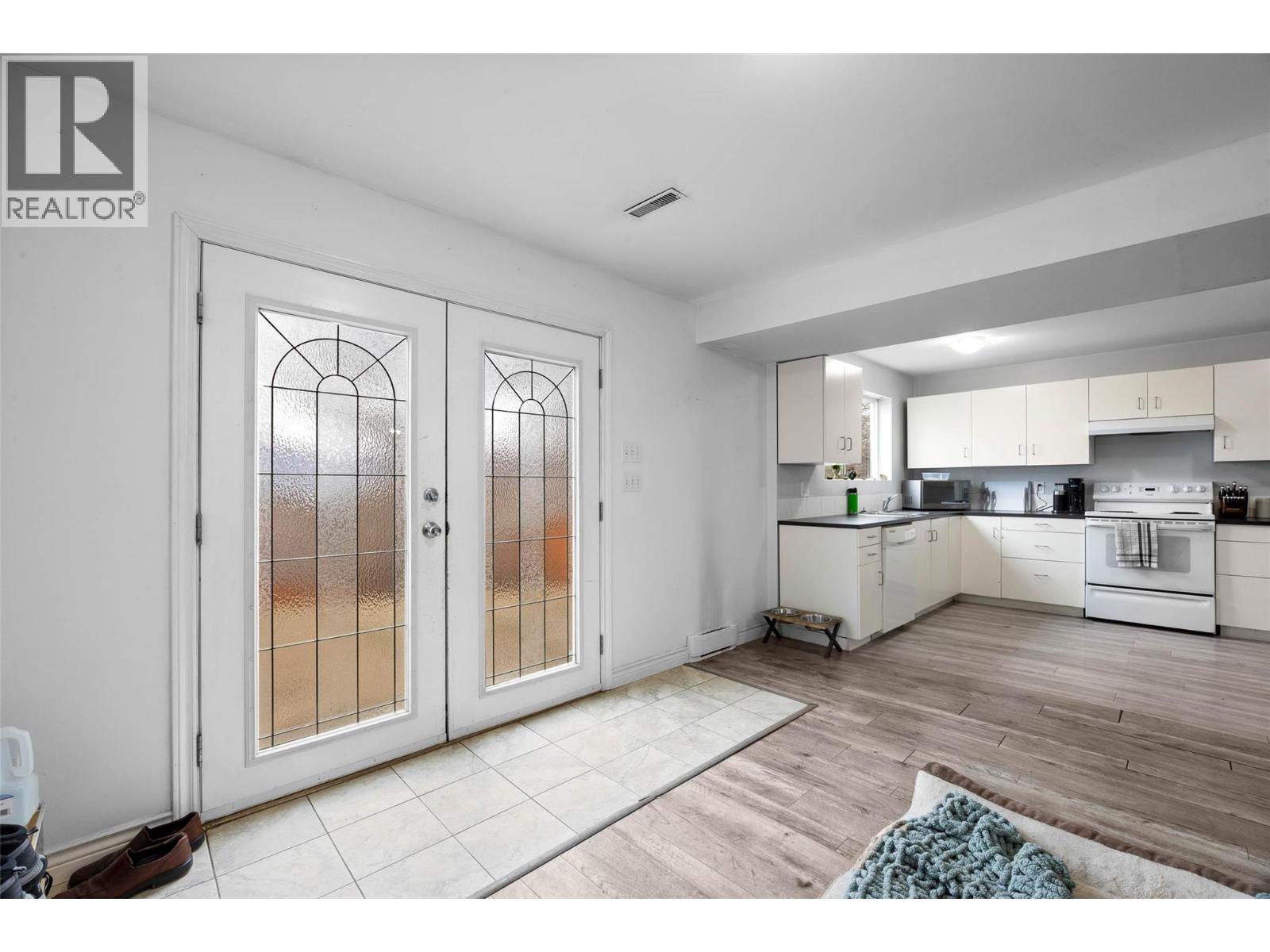 364 WADDINGTON Drive, Kamloops