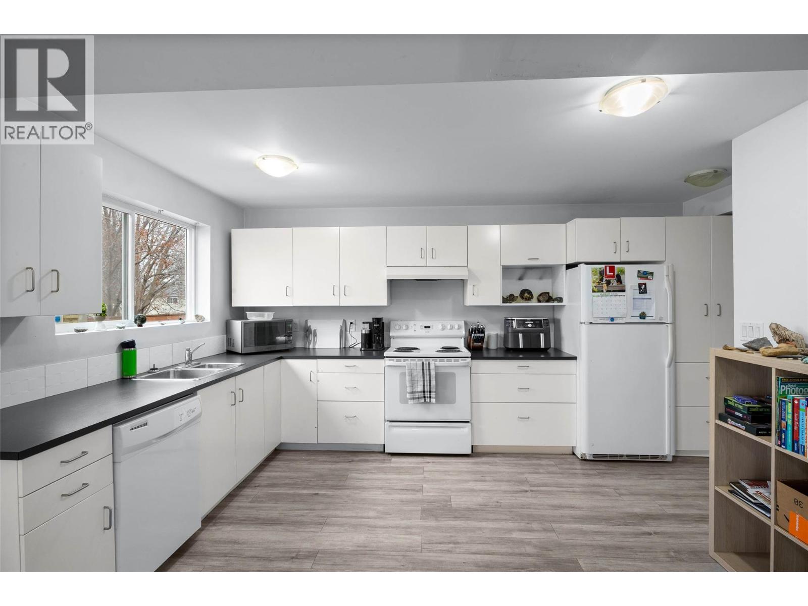 364 WADDINGTON Drive, Kamloops