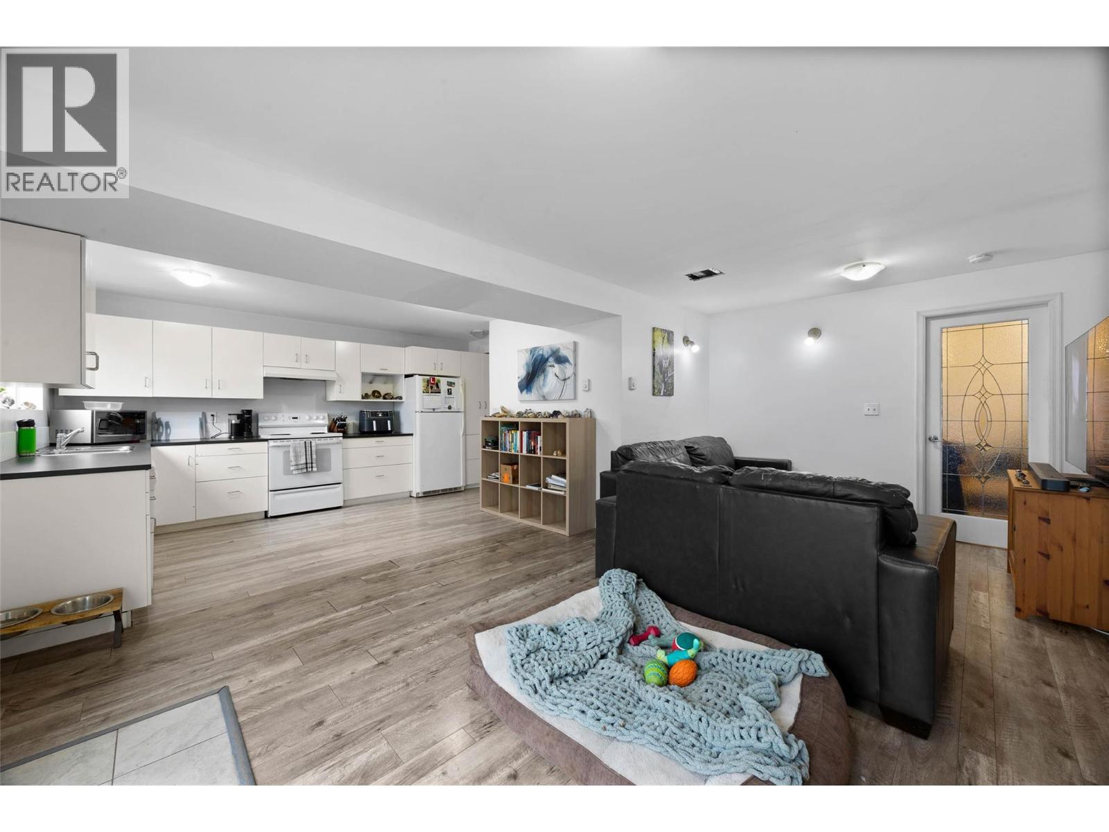 364 WADDINGTON Drive, Kamloops