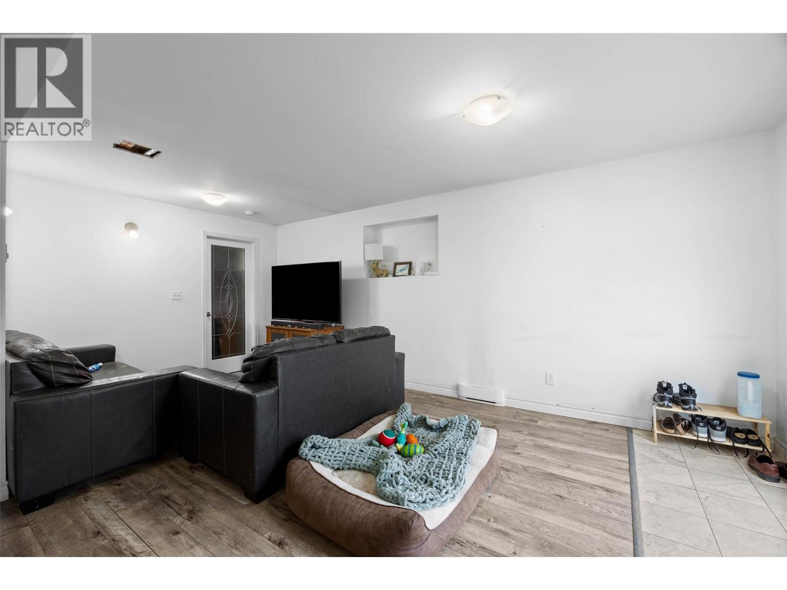 364 WADDINGTON Drive, Kamloops