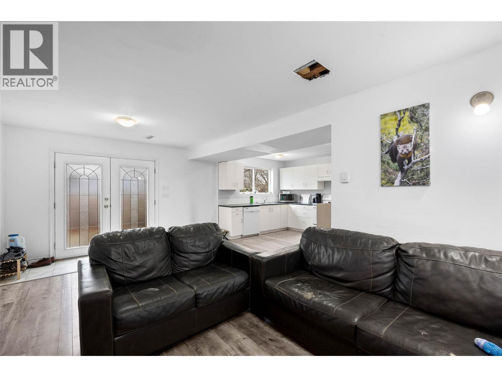 364 WADDINGTON Drive, Kamloops