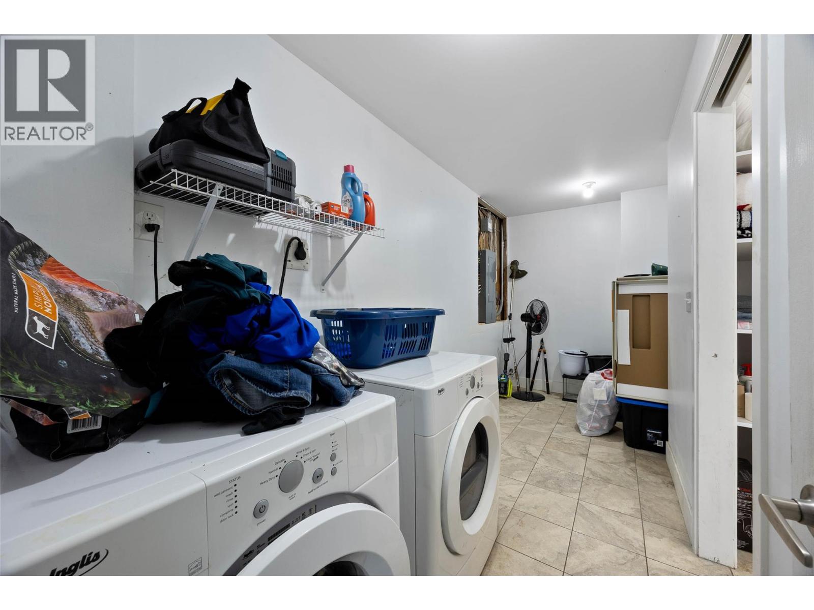 364 WADDINGTON Drive, Kamloops