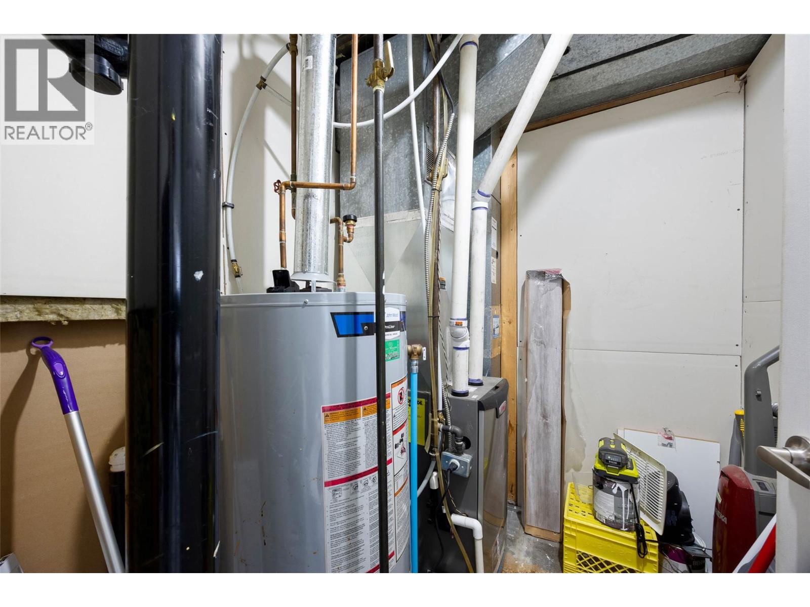 364 WADDINGTON Drive, Kamloops