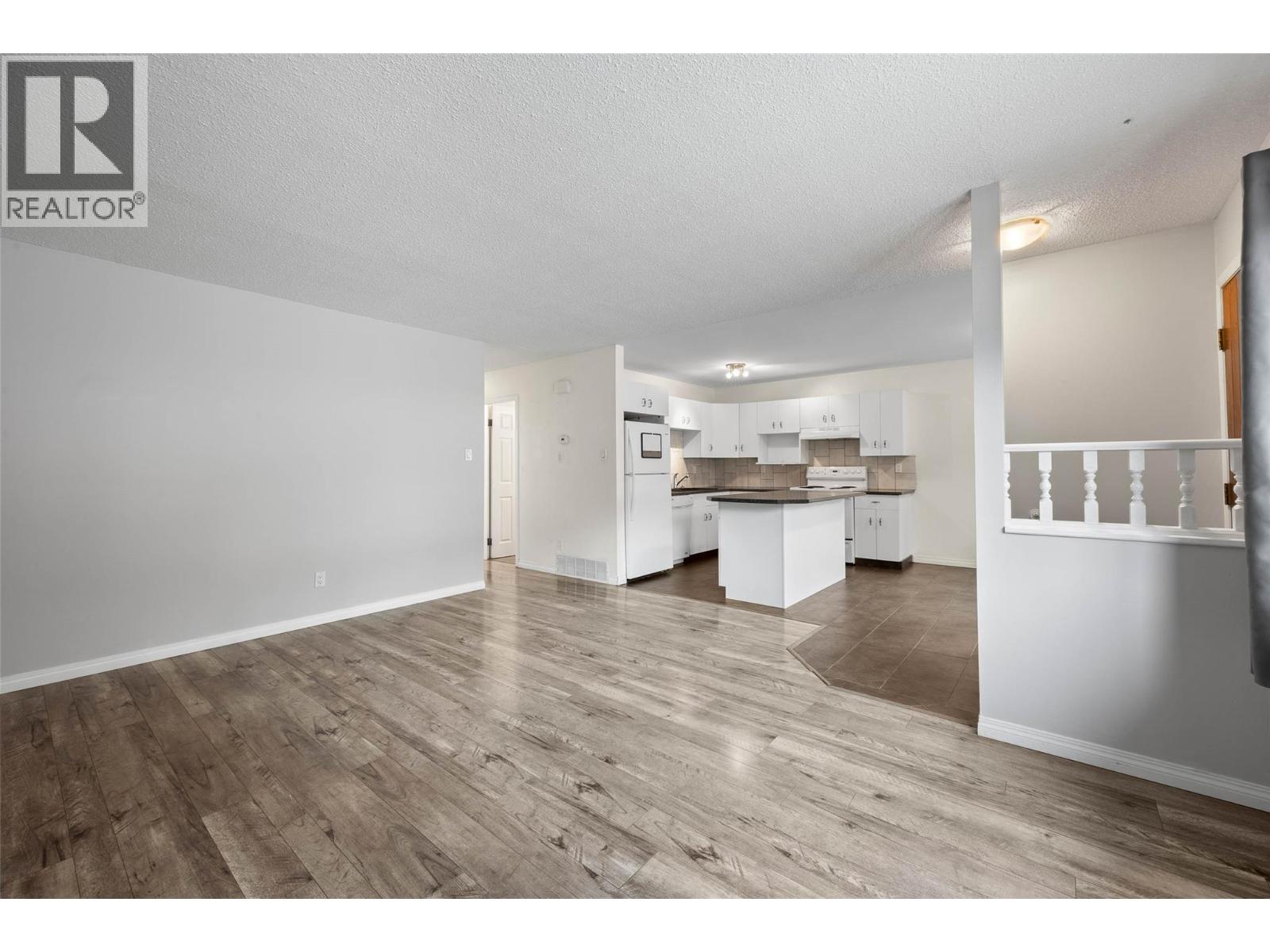 364 WADDINGTON Drive, Kamloops