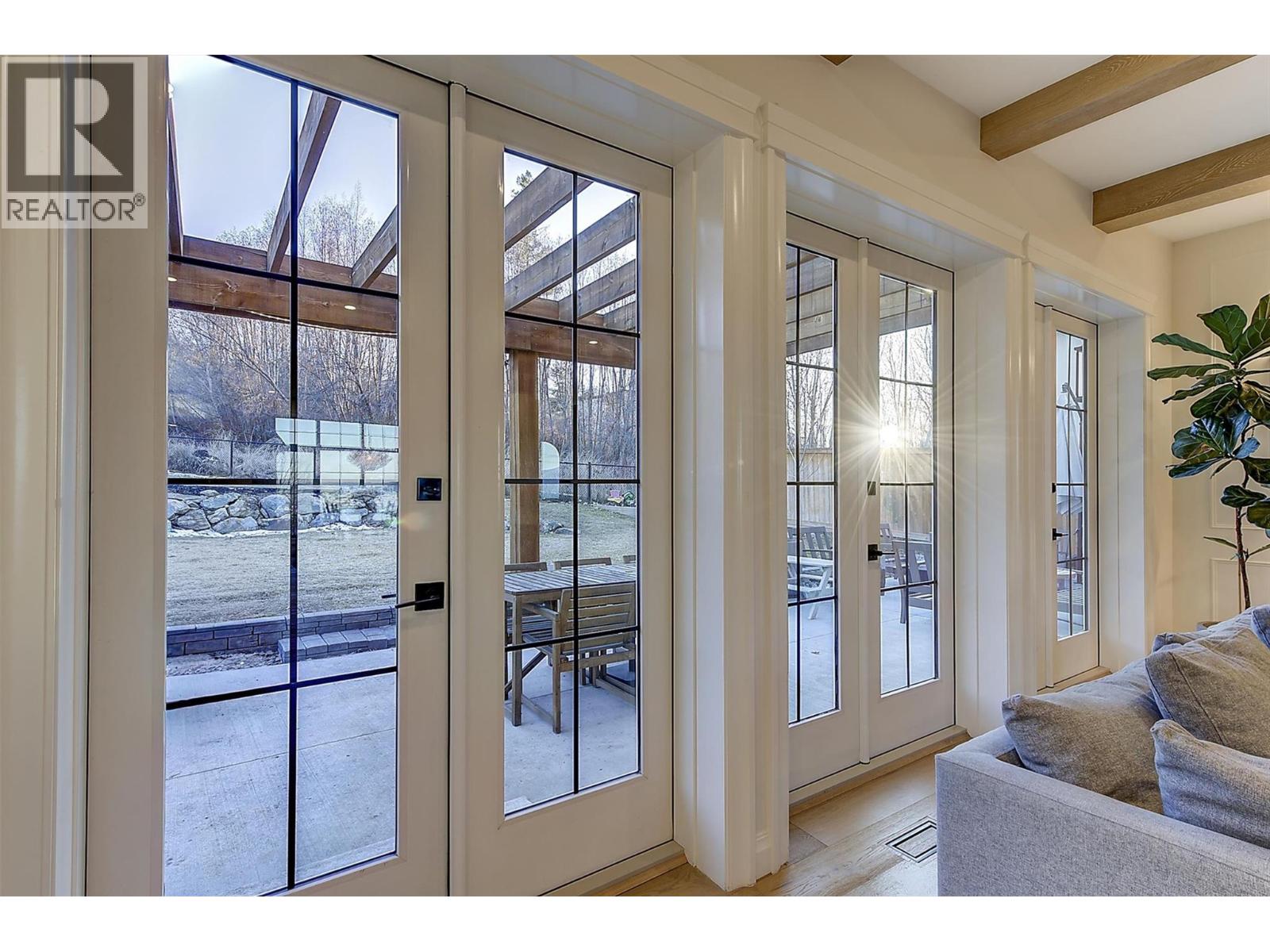  622 Trumpeter Road, Kelowna