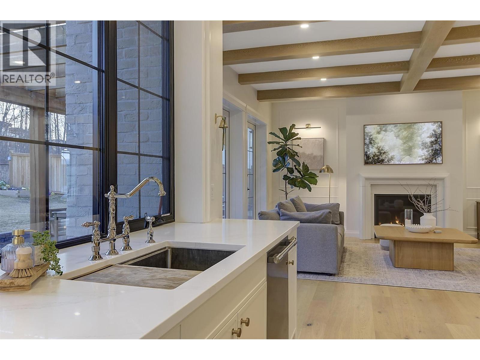  622 Trumpeter Road, Kelowna