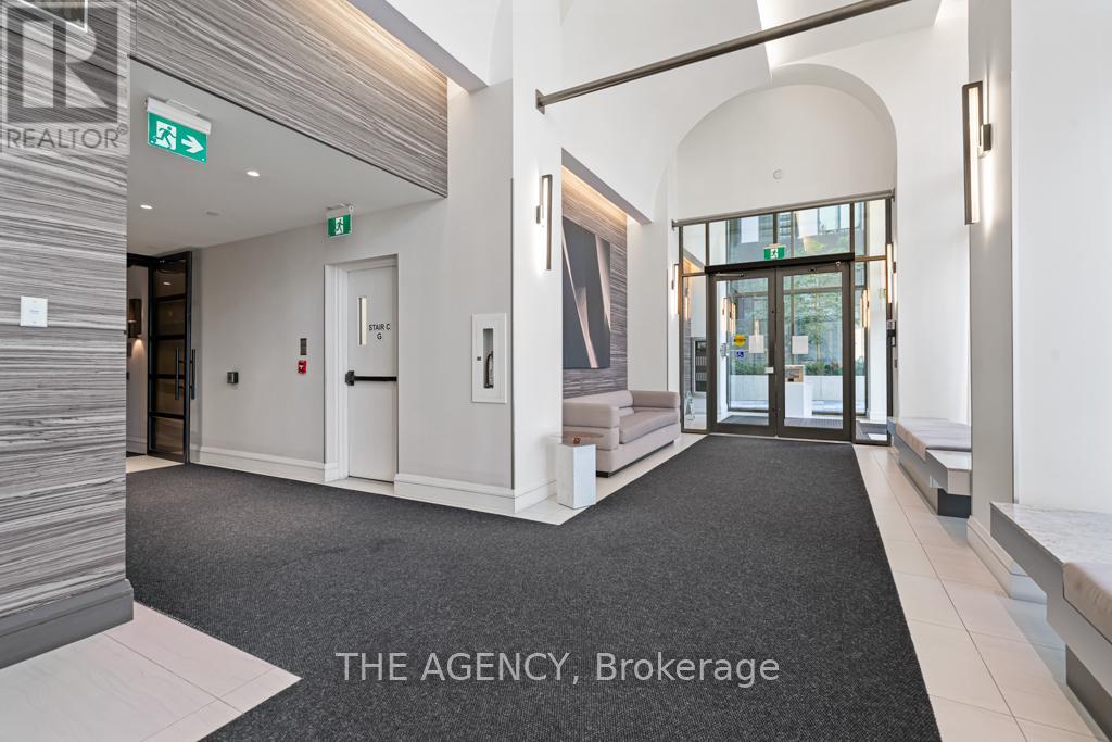 #4506 39 ROEHAMPTON AVENUE - 3