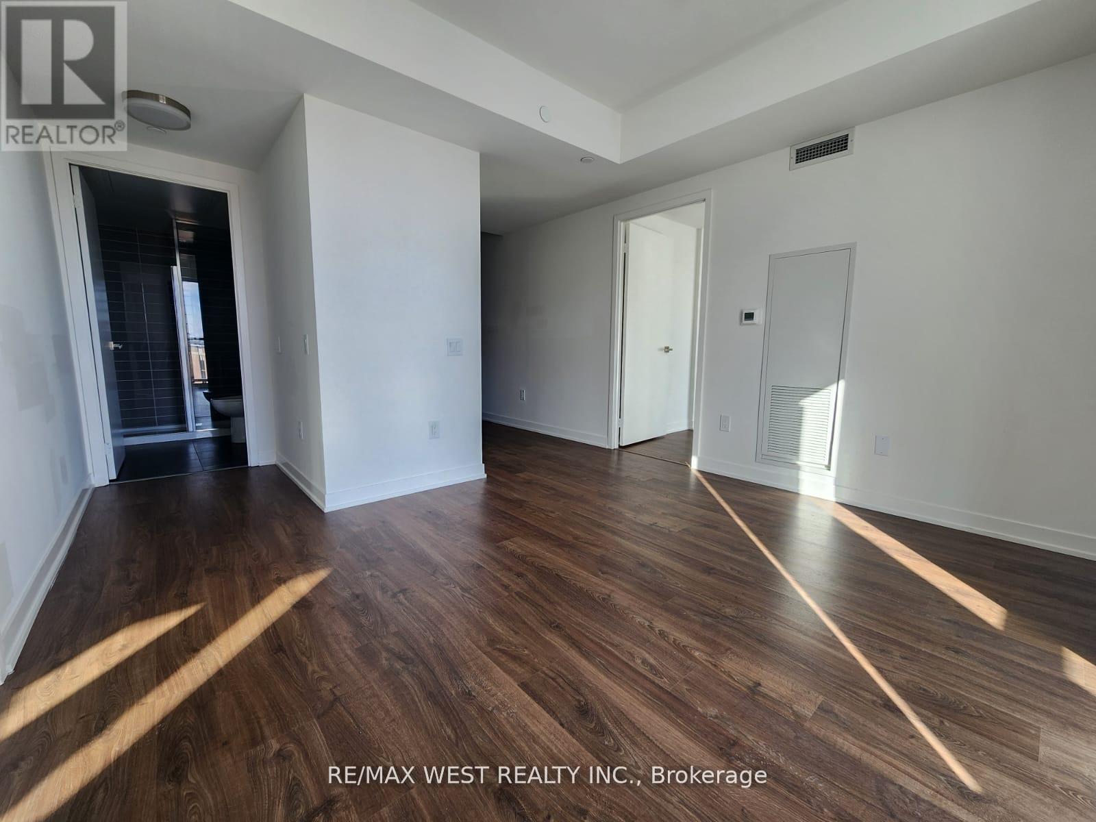#630 500 WILSON AVENUE - 19