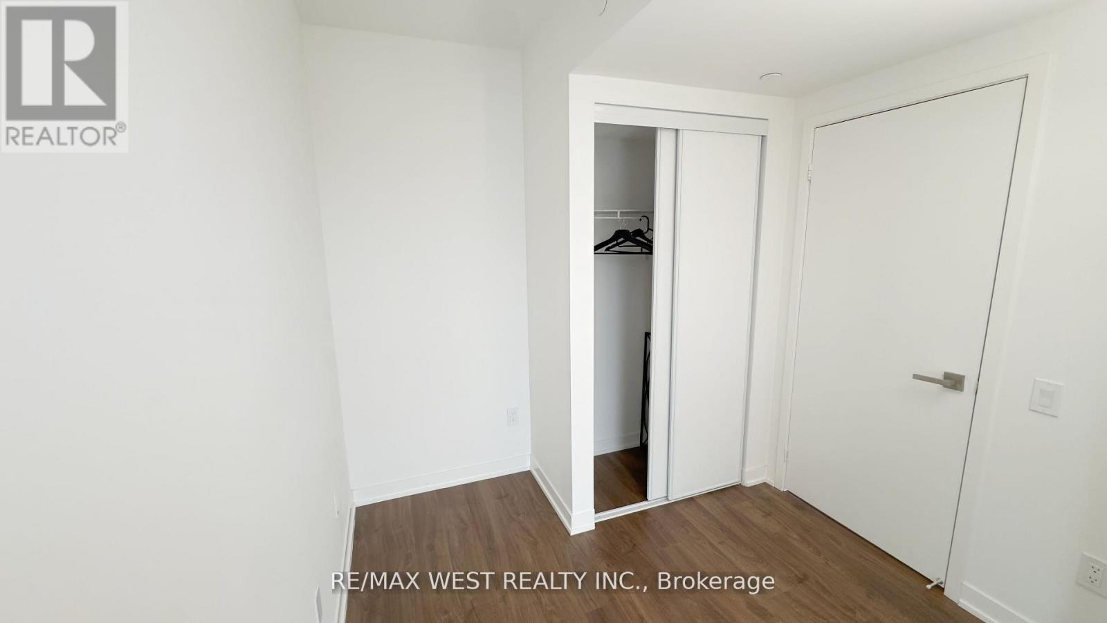 #630 500 WILSON AVENUE - 25