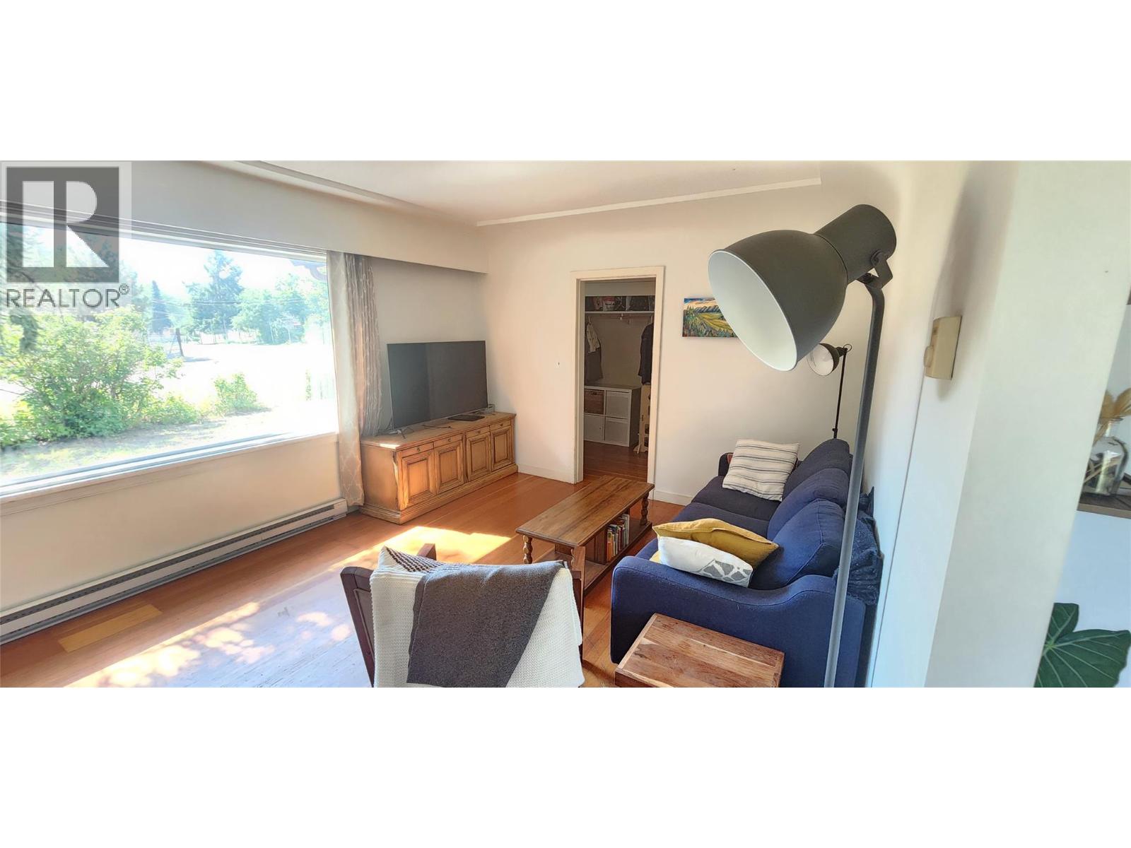 4960 Vernon Street - 7