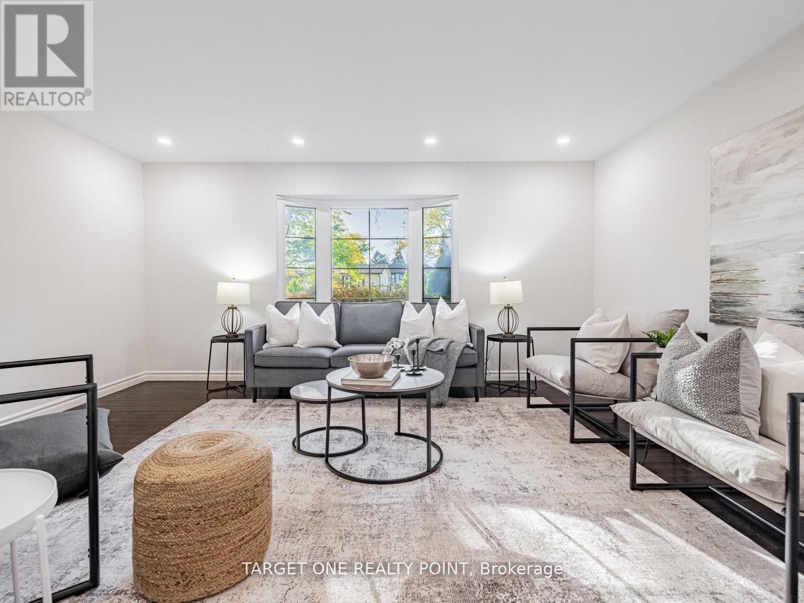 93 MAYVERN CRESCENT - 10