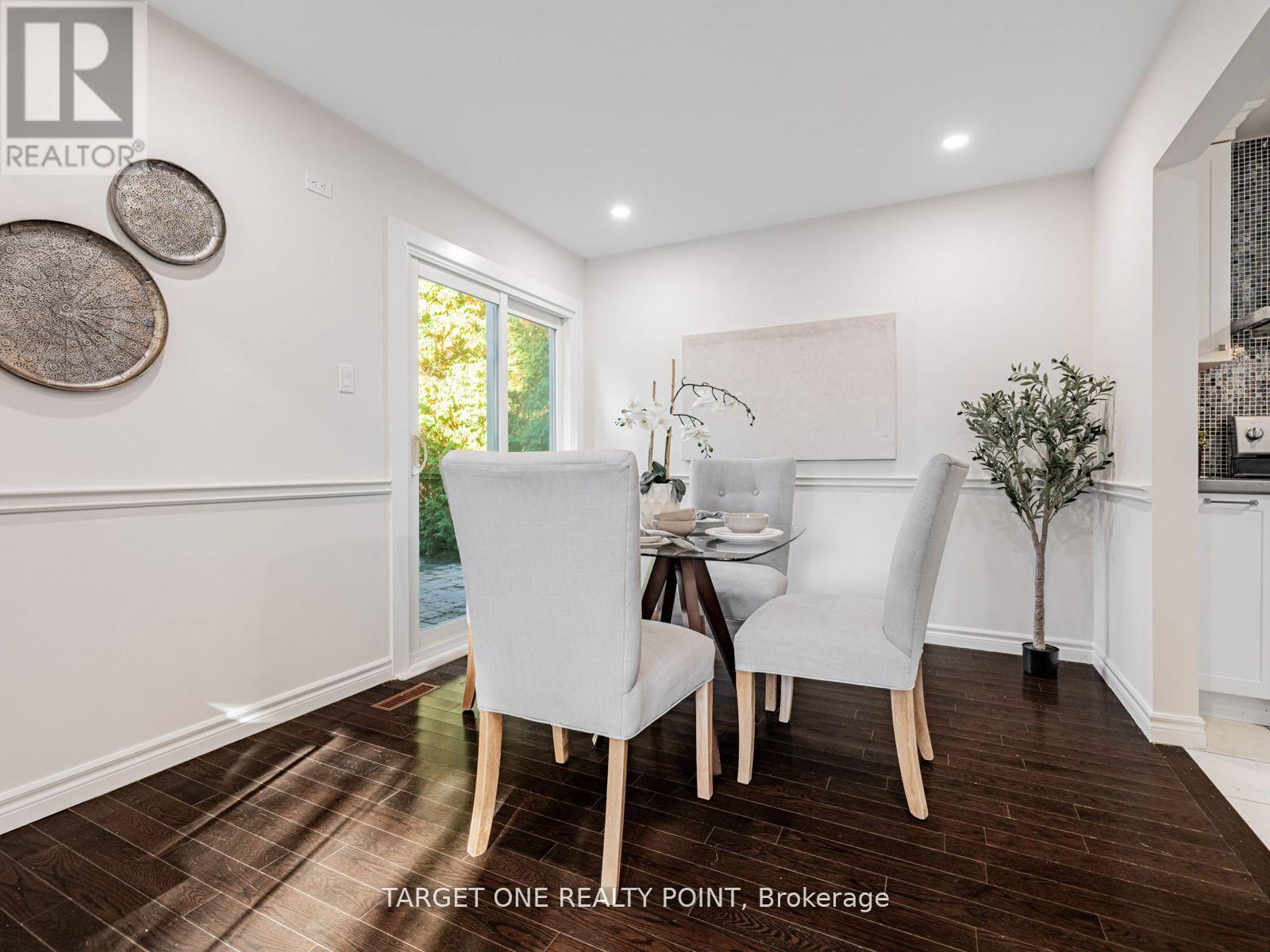 93 MAYVERN CRESCENT - 12