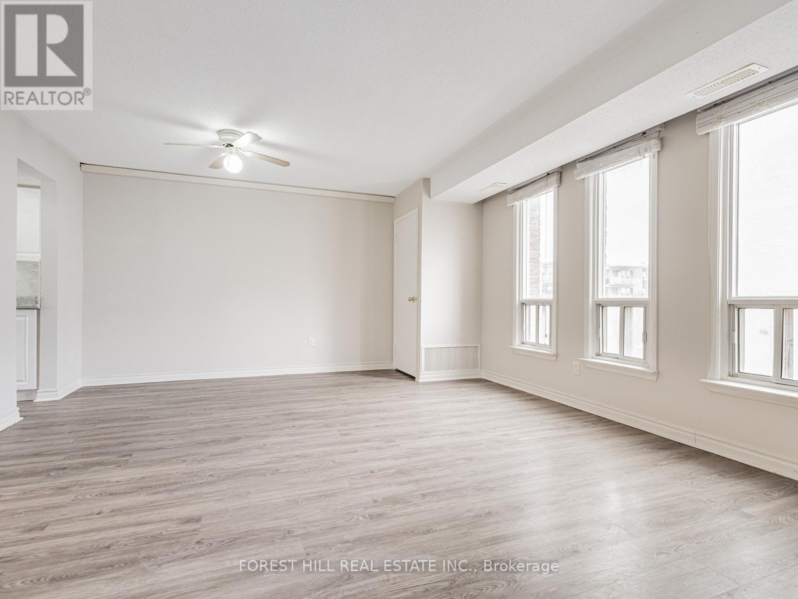 #25 16 REXDALE BOULEVARD - 17