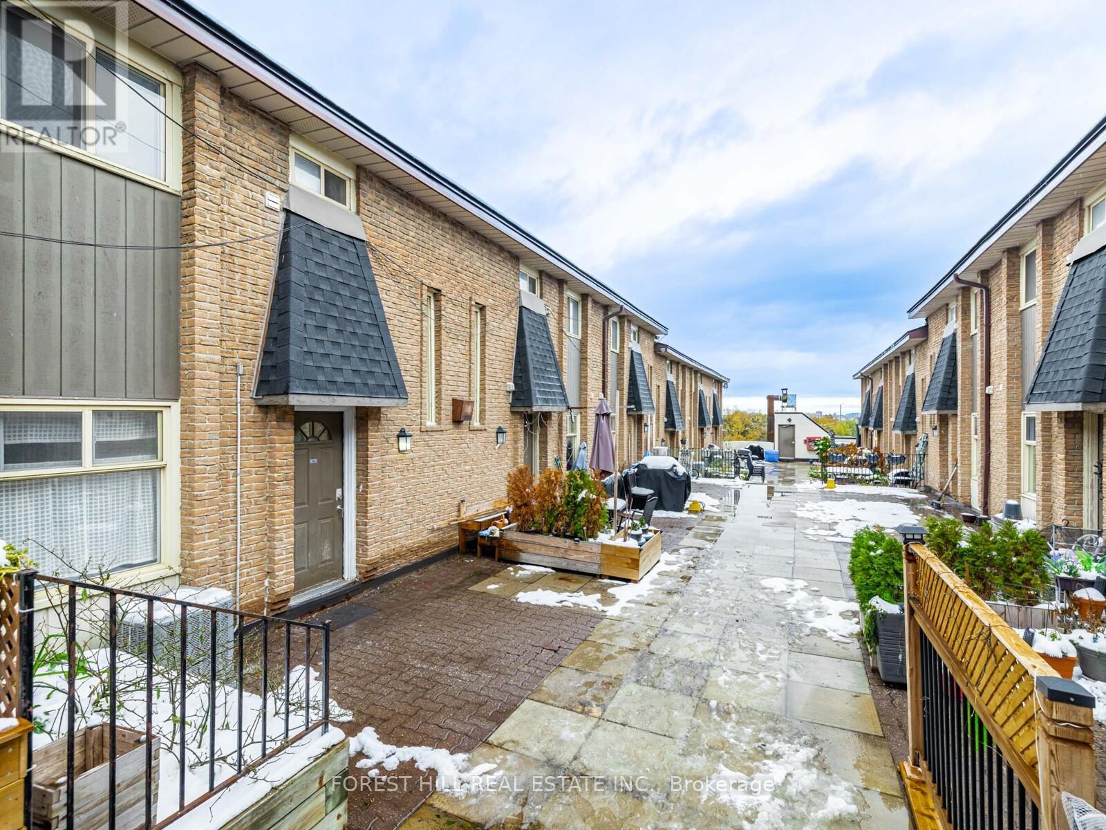 #25 16 REXDALE BOULEVARD - 3