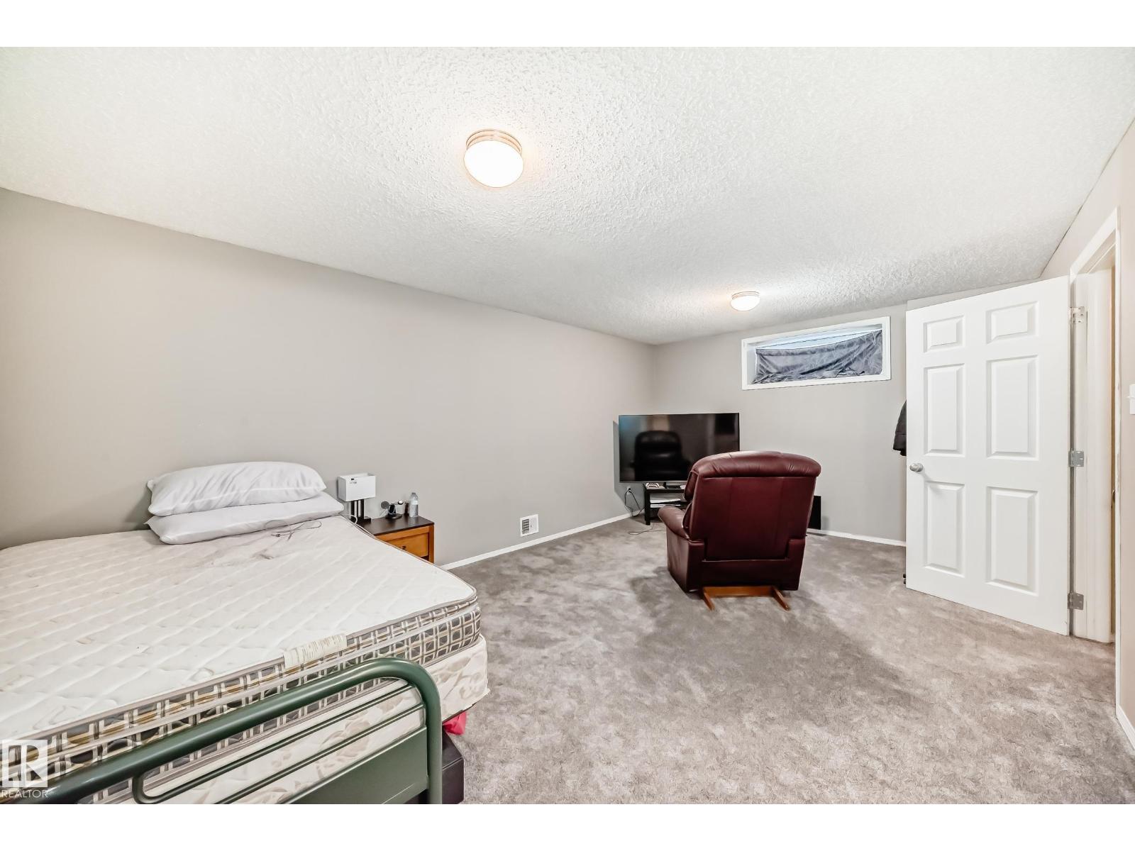 404 HUDSON CO NW - 31