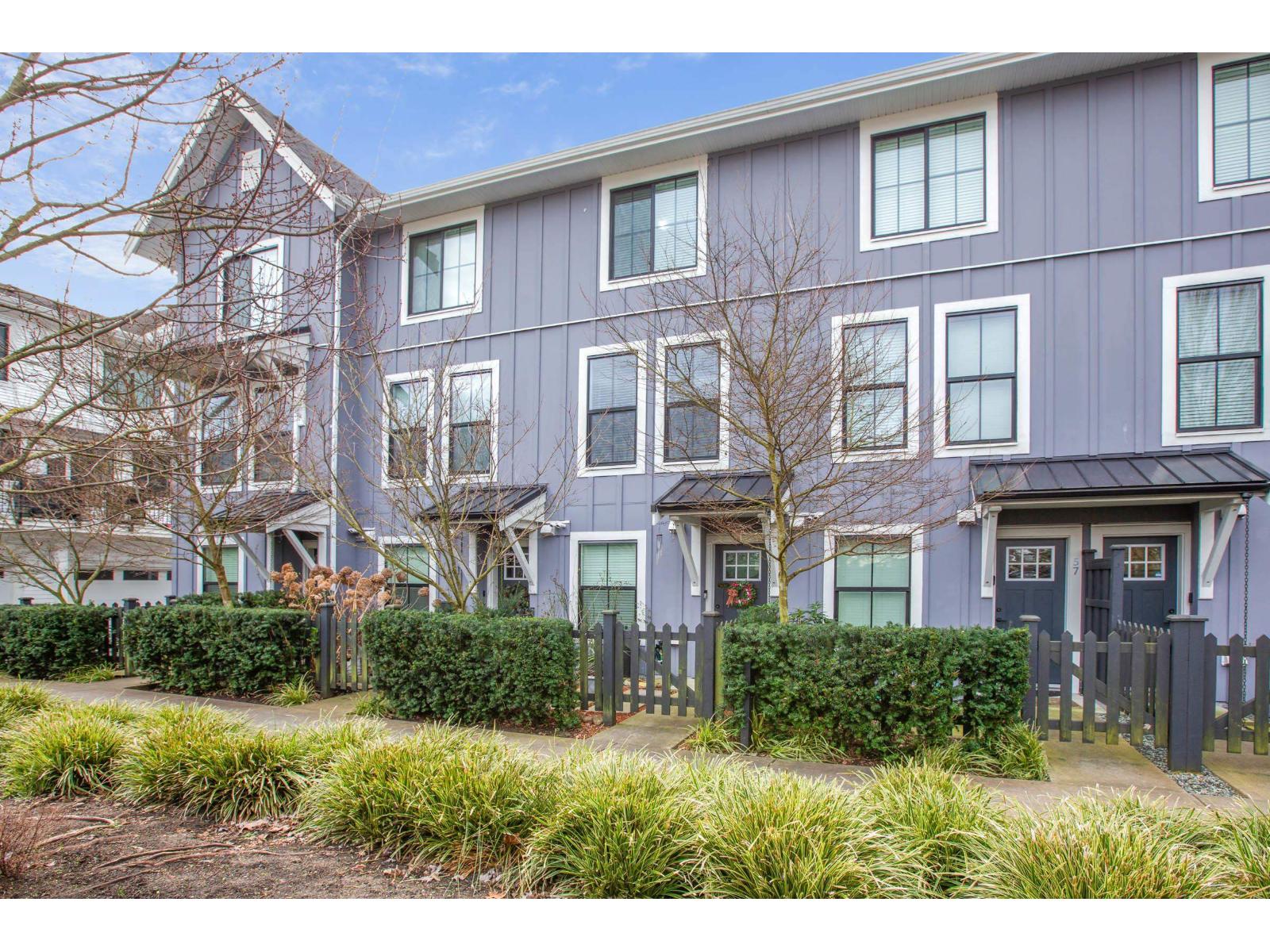 56 5945 176A Street - photo 2