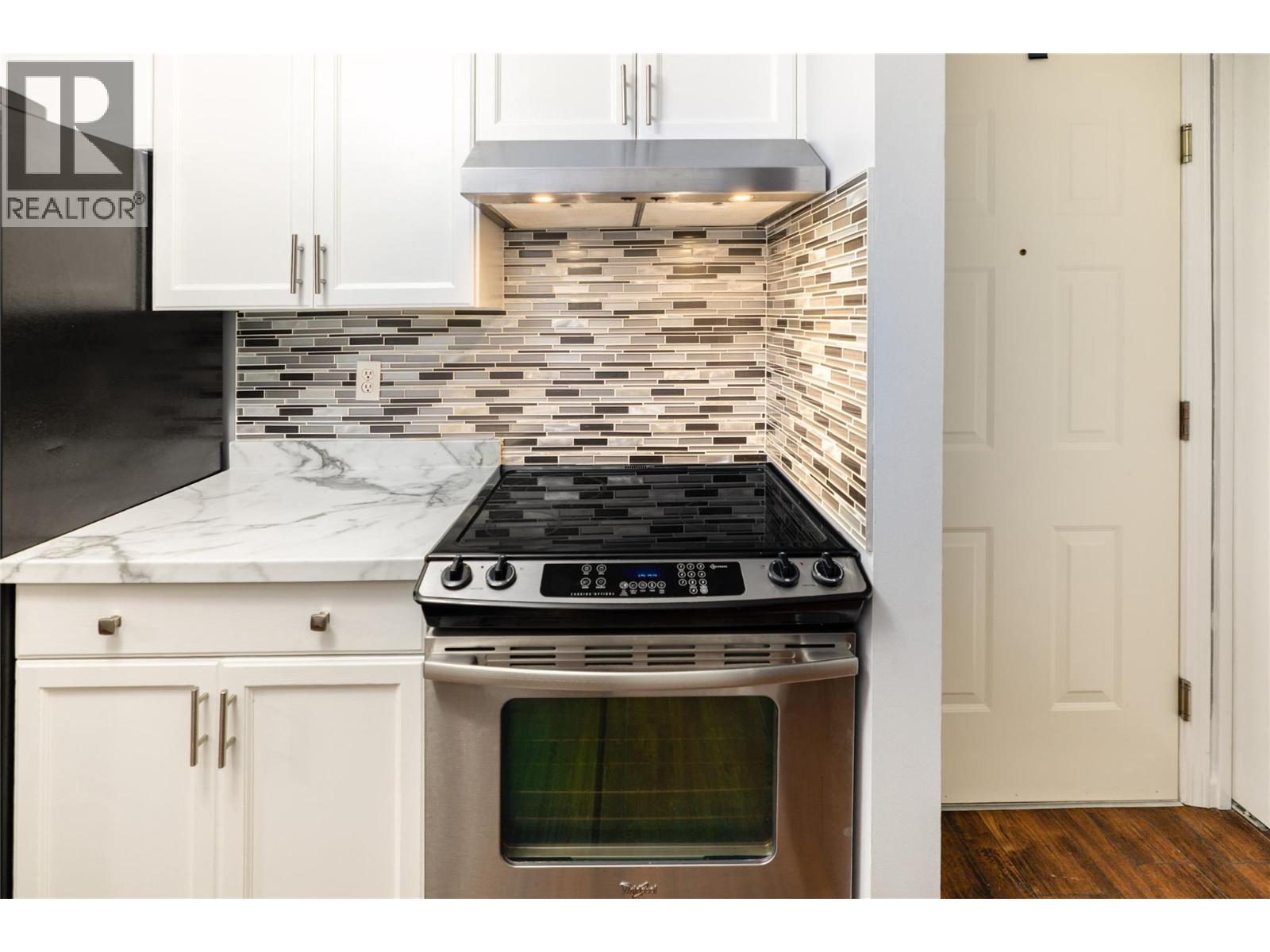 3155 De Montreuil Court Unit# 404, Kelowna