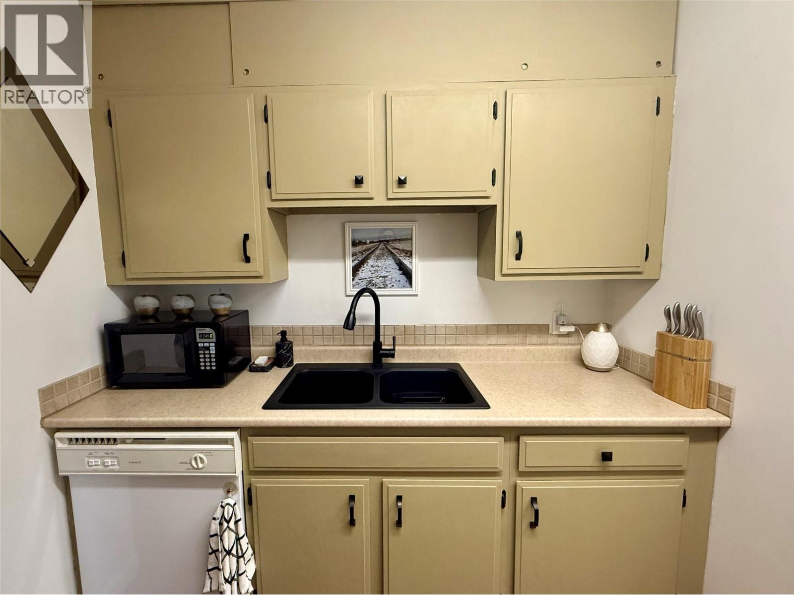 1665 Ufton Court Unit# 218, Kelowna