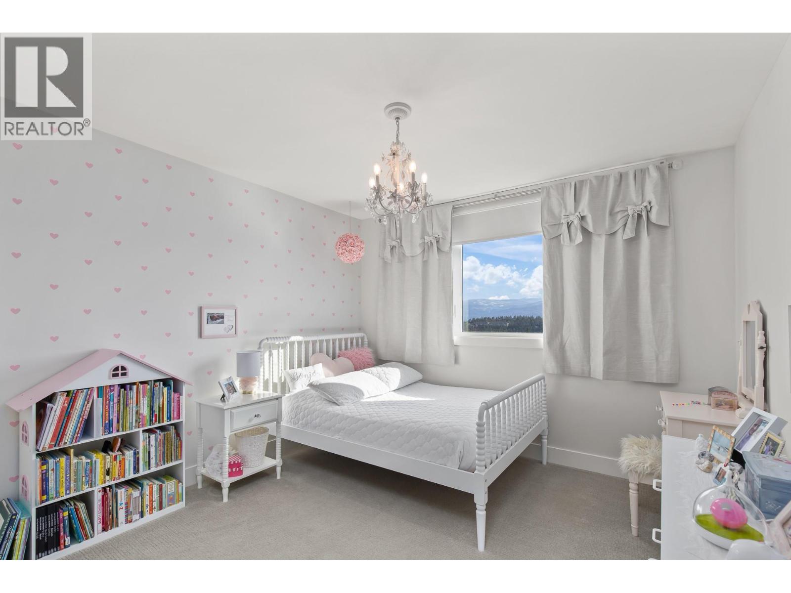 2612 Paramount Drive, West Kelowna