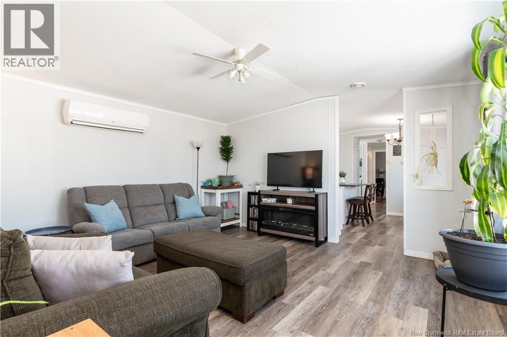 68 HAYWARD LANE - 14