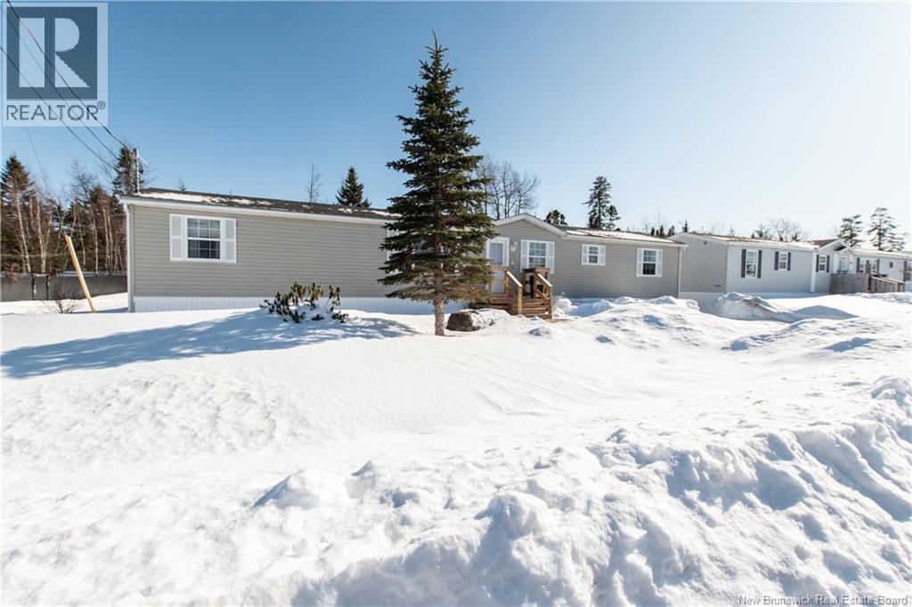 68 HAYWARD LANE - 35