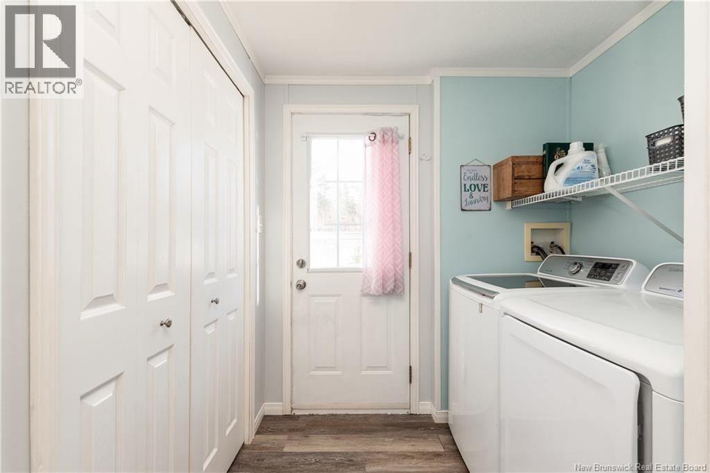 68 HAYWARD LANE - 30