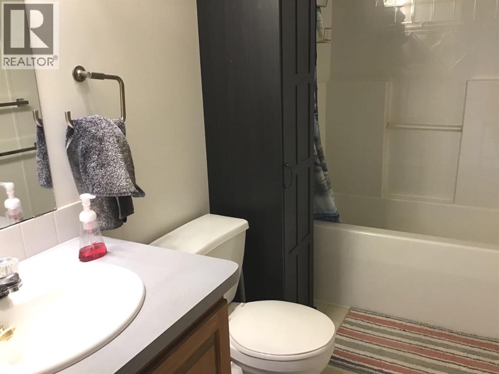 
          119 2nd Street
            <br/>
            <span>Blue Ridge</span>
            , 
            <span>AB</span>
             <span>T0E0B0</span>
         - Photo 9