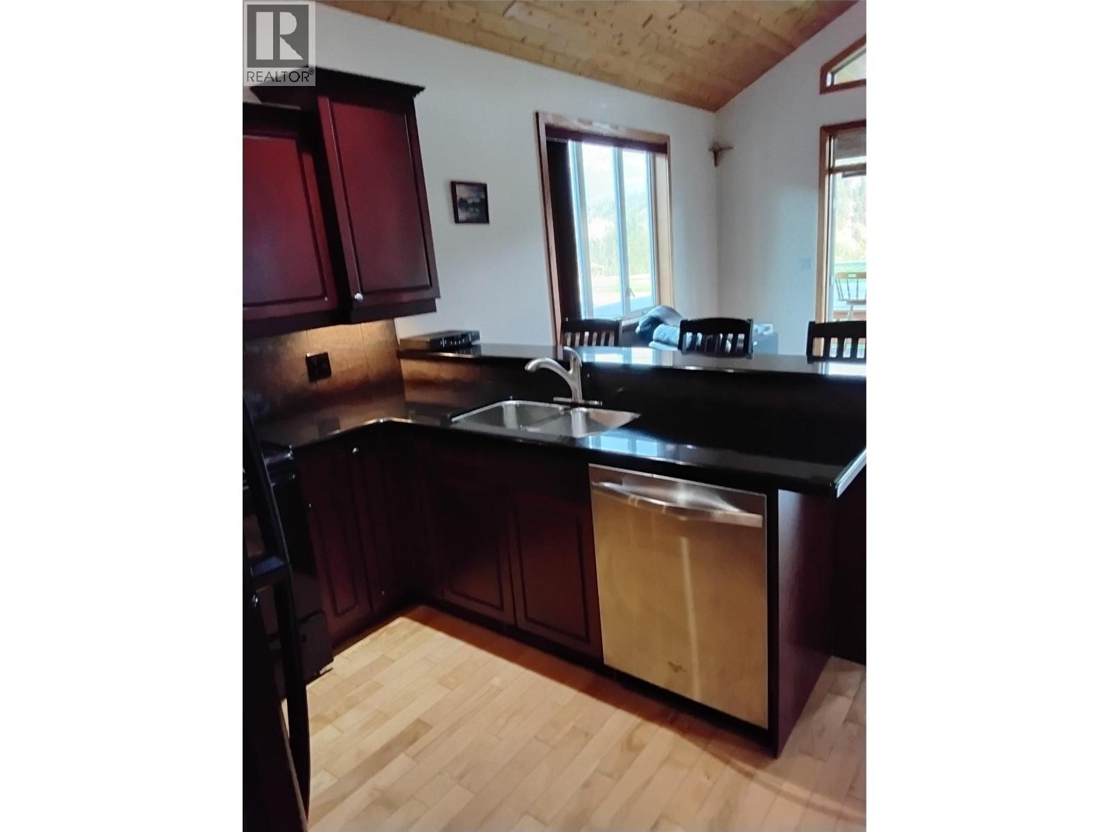 453 13TH Avenue - 9