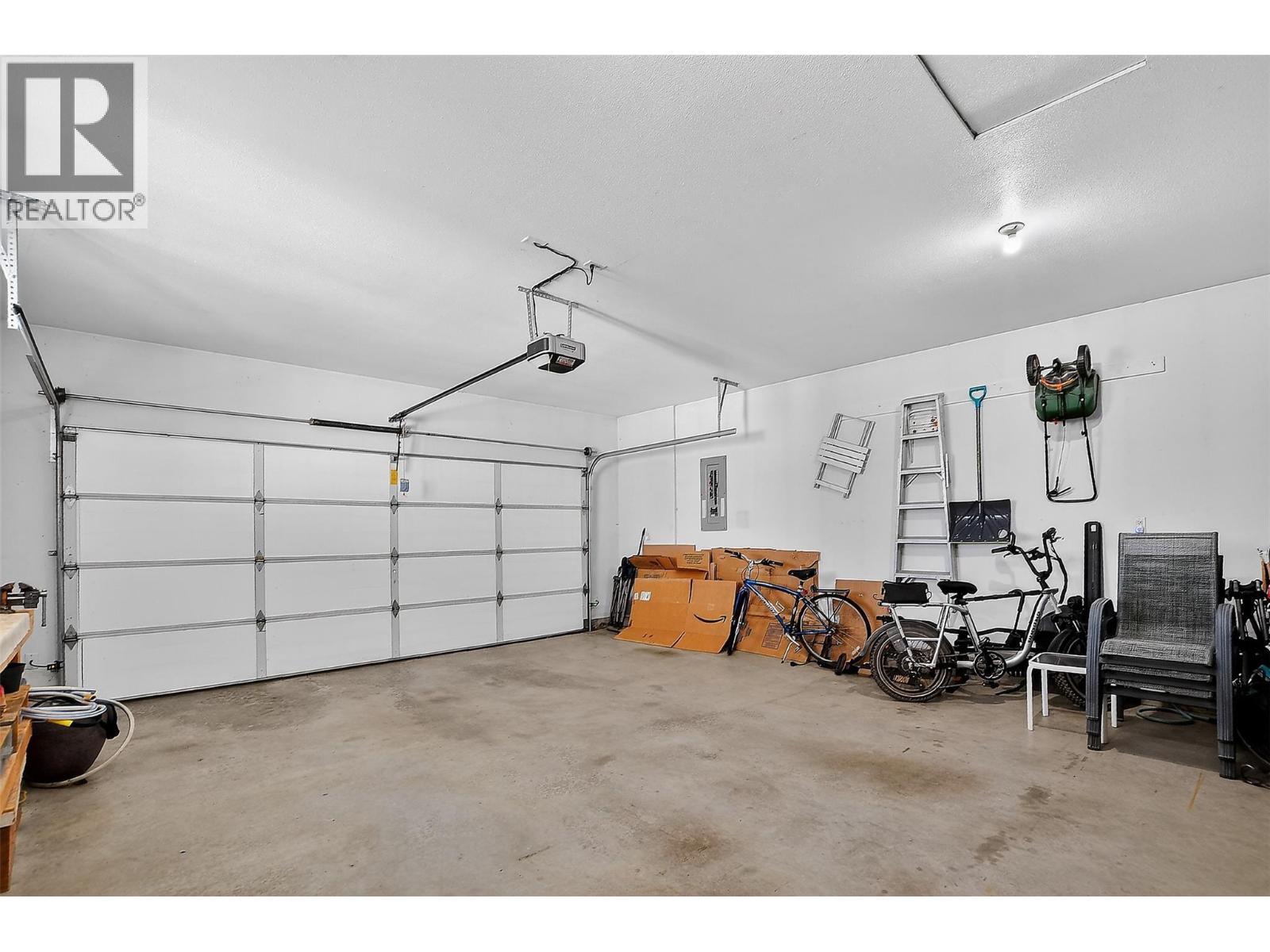  626 Ponderosa Road, Oliver