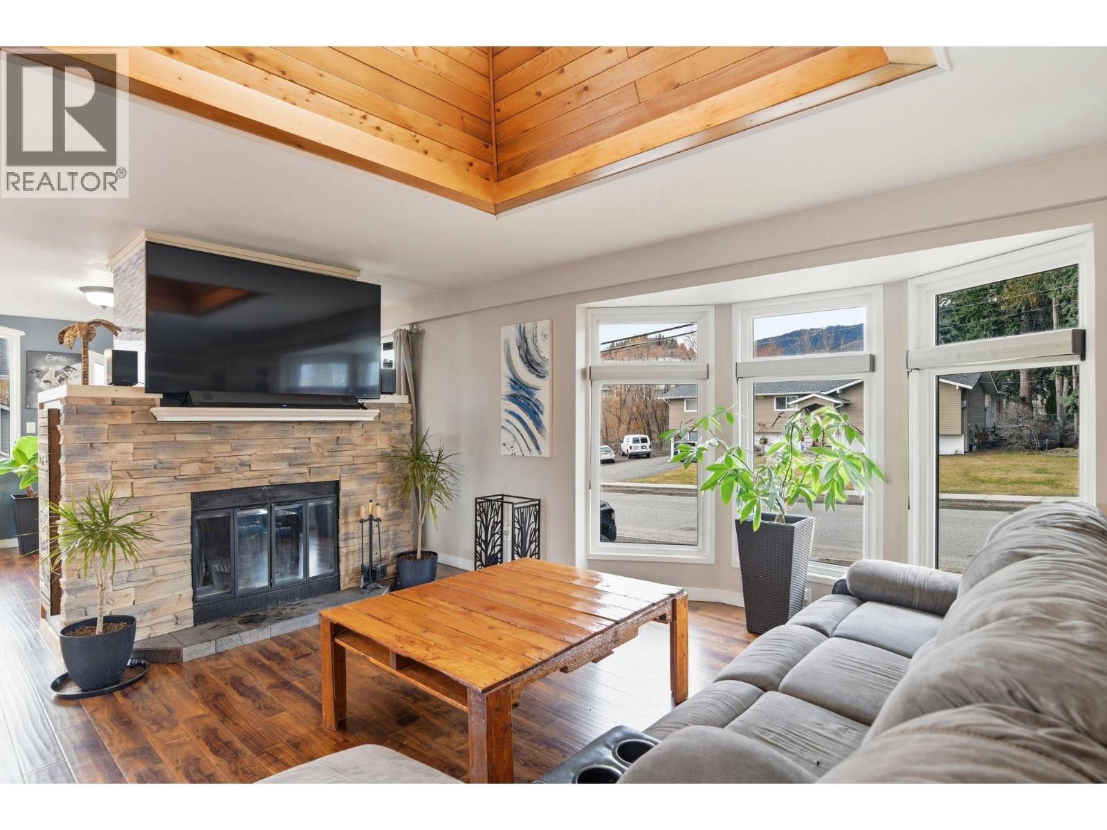  1734 Lynrick Road, Kelowna