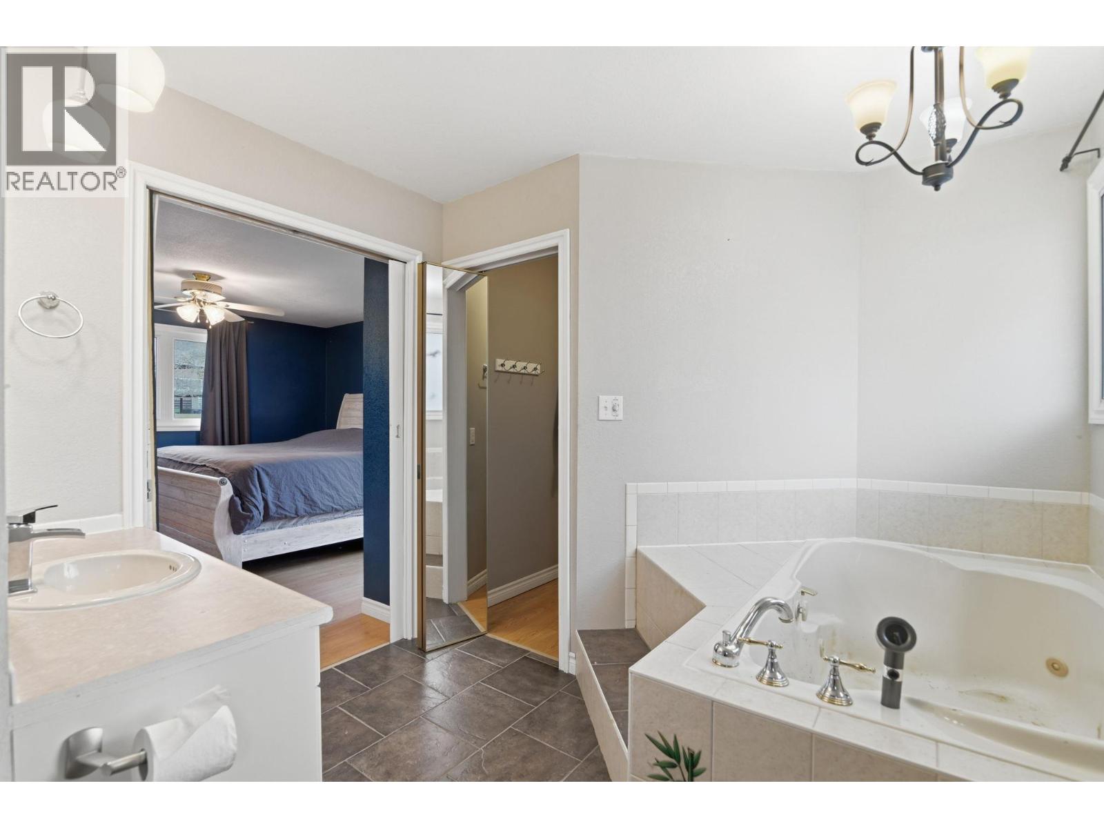  1734 Lynrick Road, Kelowna