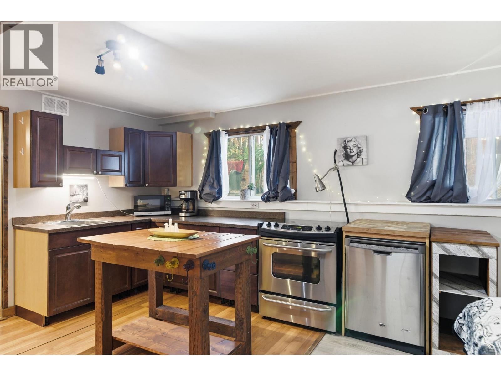  1734 Lynrick Road, Kelowna