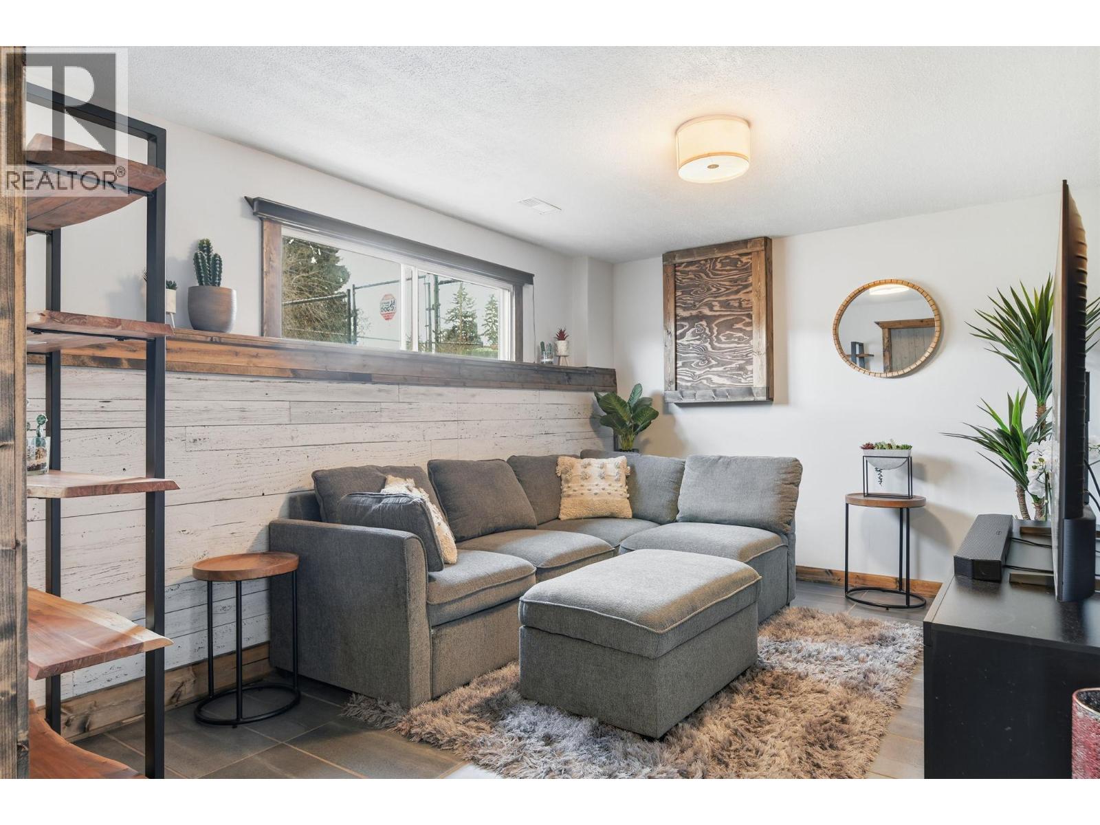  1734 Lynrick Road, Kelowna