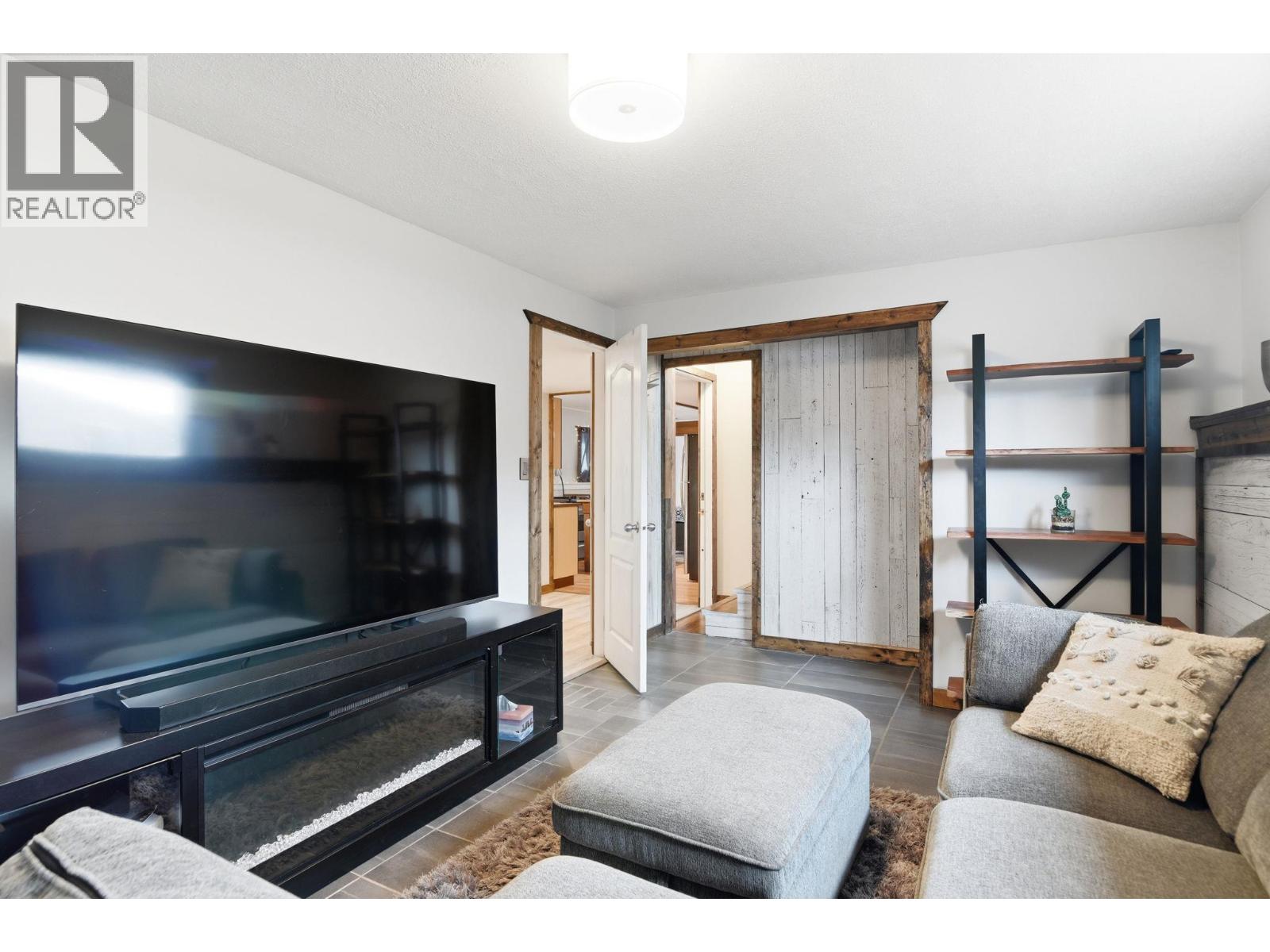  1734 Lynrick Road, Kelowna