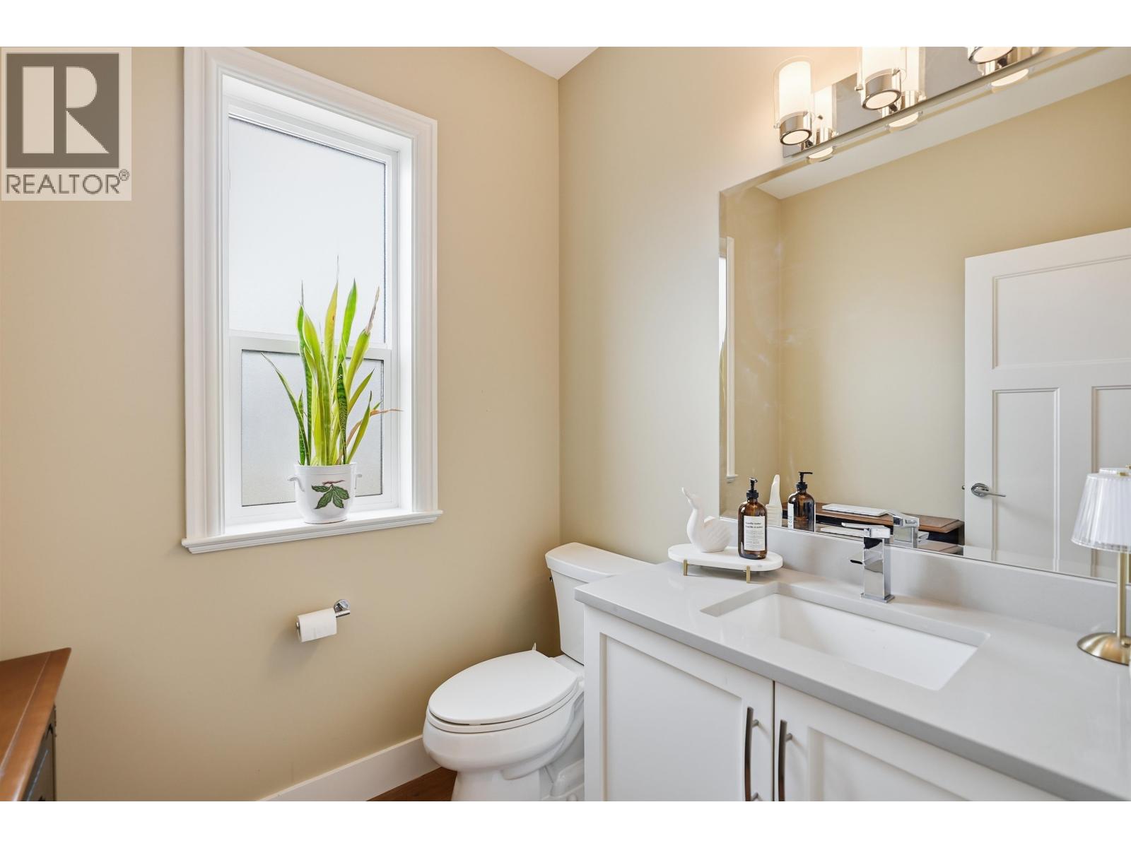 4653 APPLE Lane, Tsawwassen