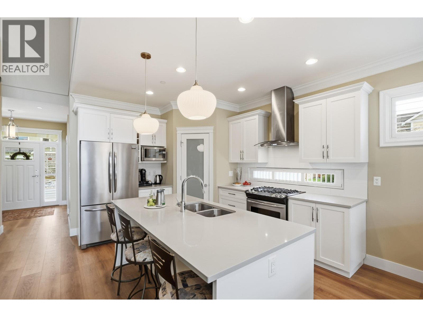 4653 APPLE Lane, Tsawwassen