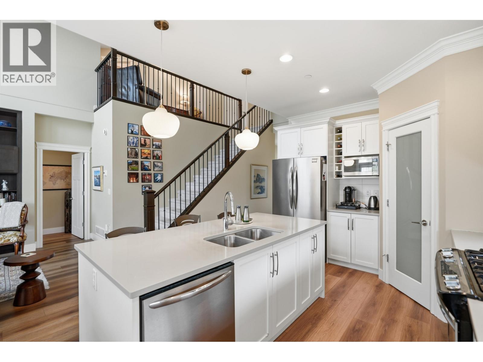 4653 APPLE Lane, Tsawwassen