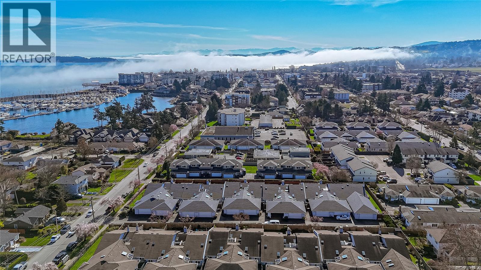 5 10084 Third Street, Sidney