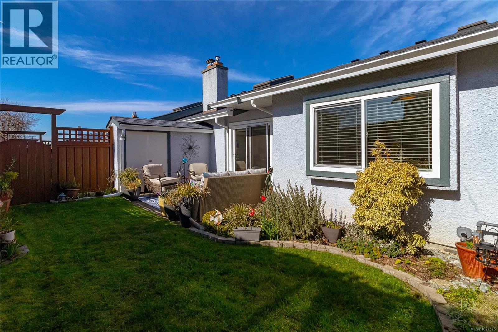 5 10084 Third Street, Sidney