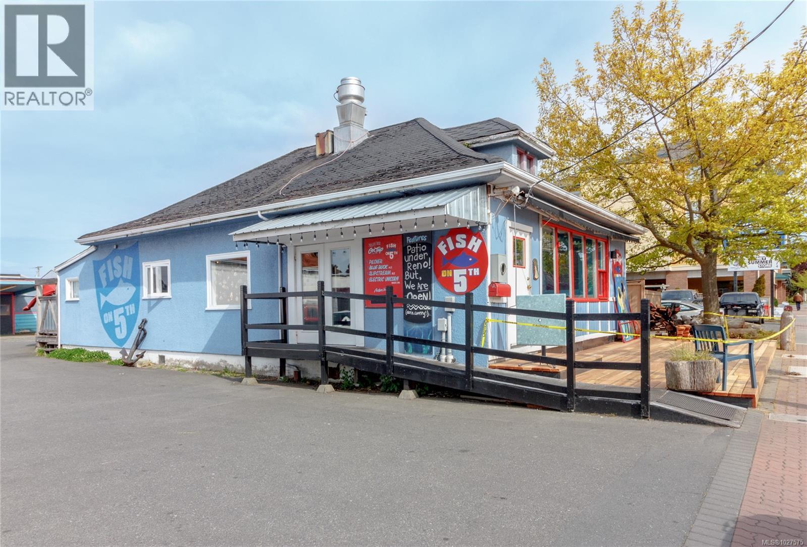 5 10084 Third Street, Sidney