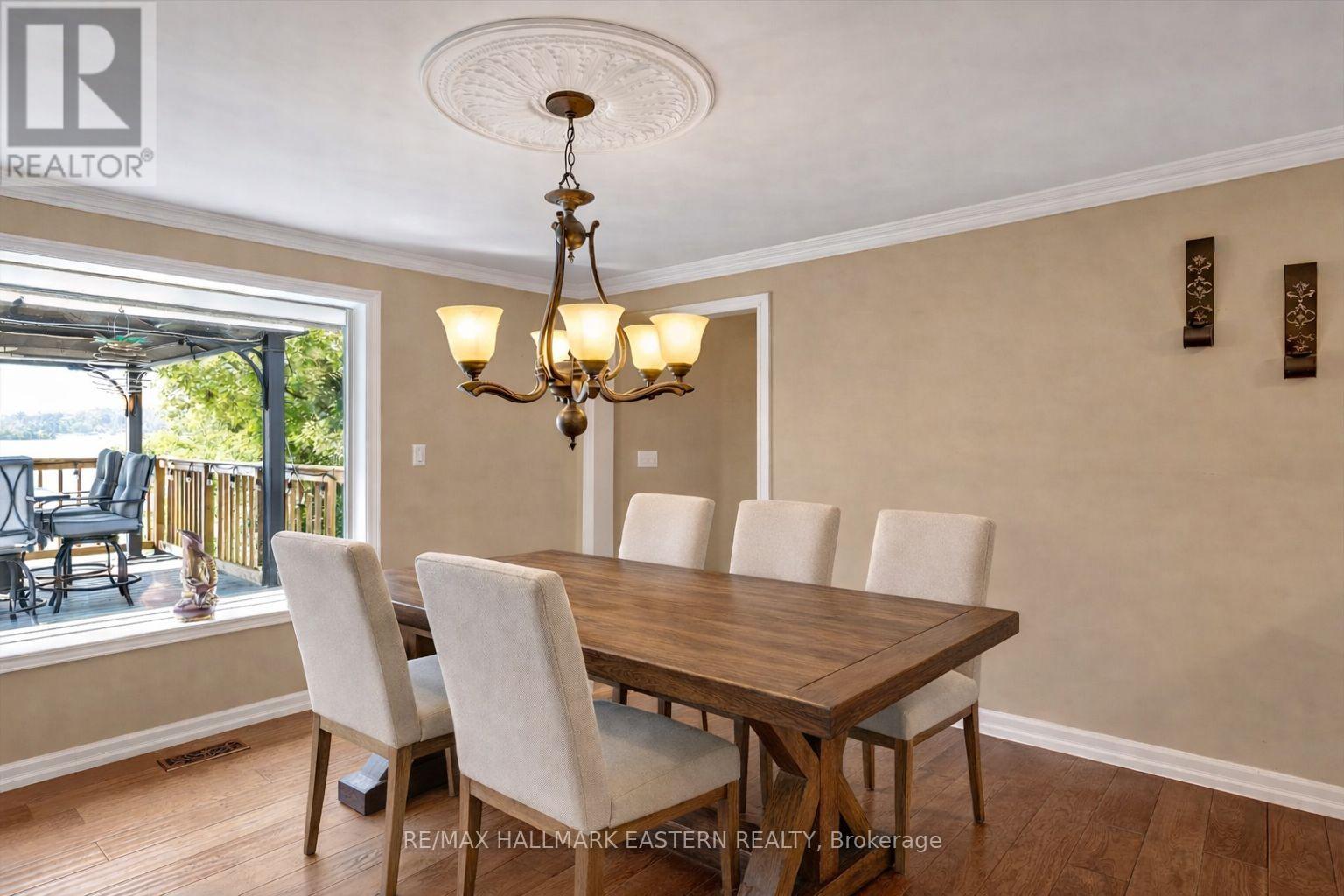 51 DARLING DRIVE - 8
