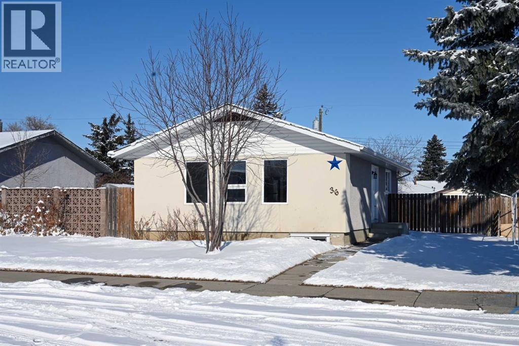 Single Family House Bungalow for Sale in  Pennsburg Place SE Penbrooke Meadows Calgary 